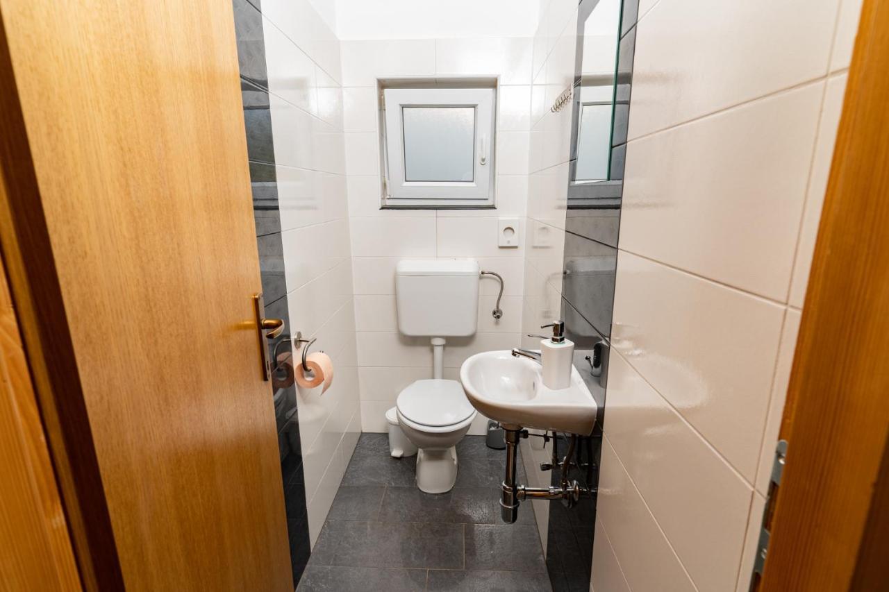 Holiday Home Kerniat Pula Exterior foto